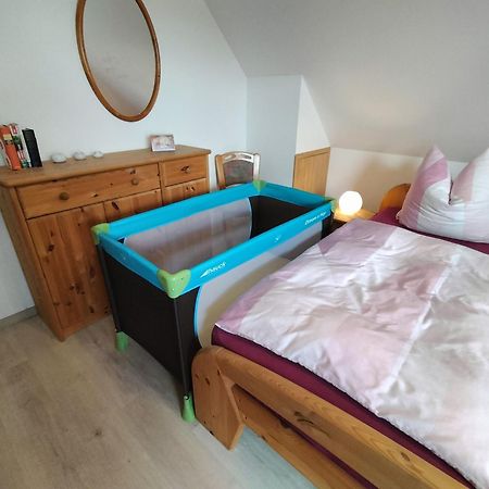 Ferienwohnung Mona, 65314 Moormerland エクステリア 写真