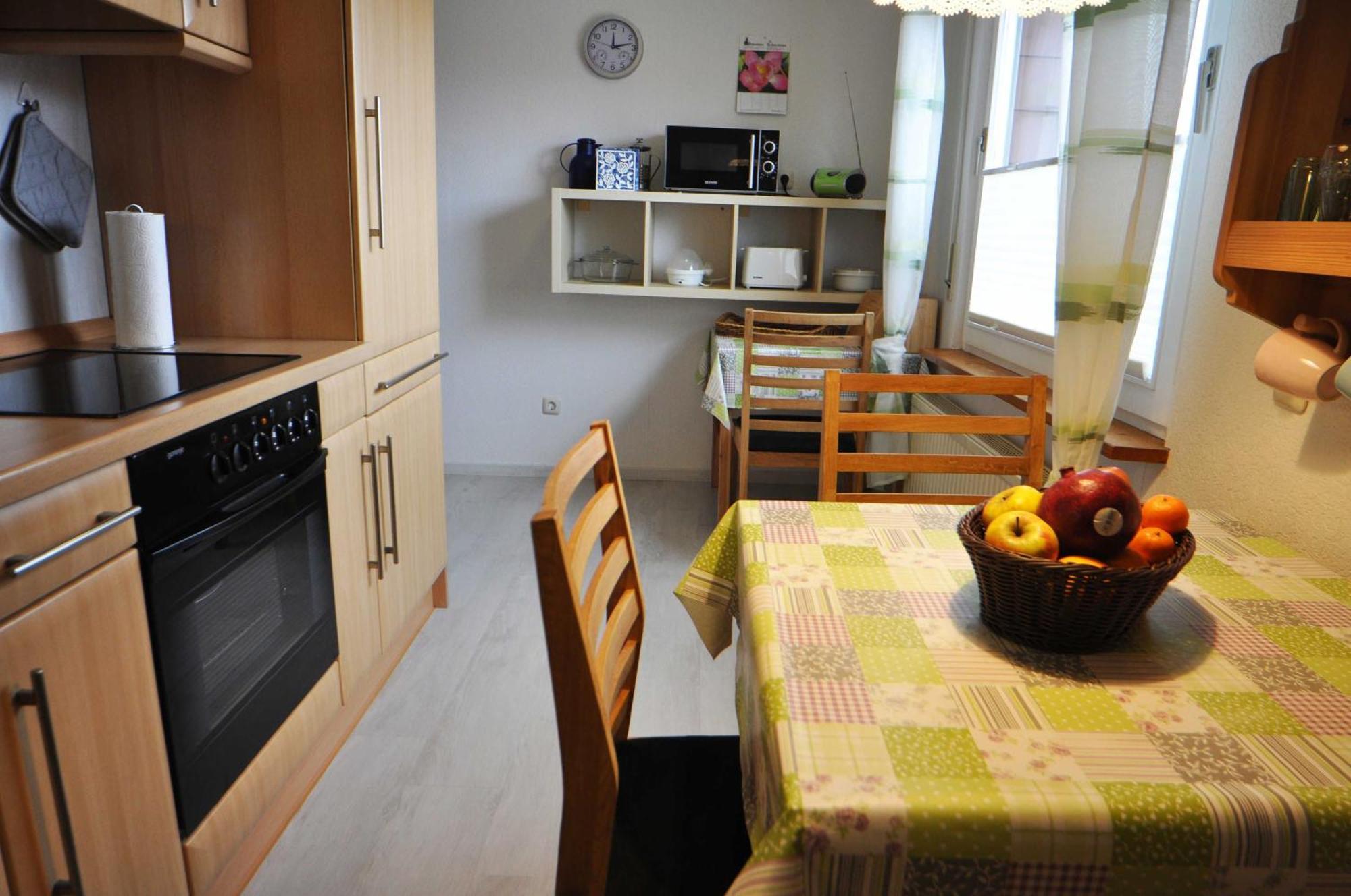 Ferienwohnung Mona, 65314 Moormerland エクステリア 写真
