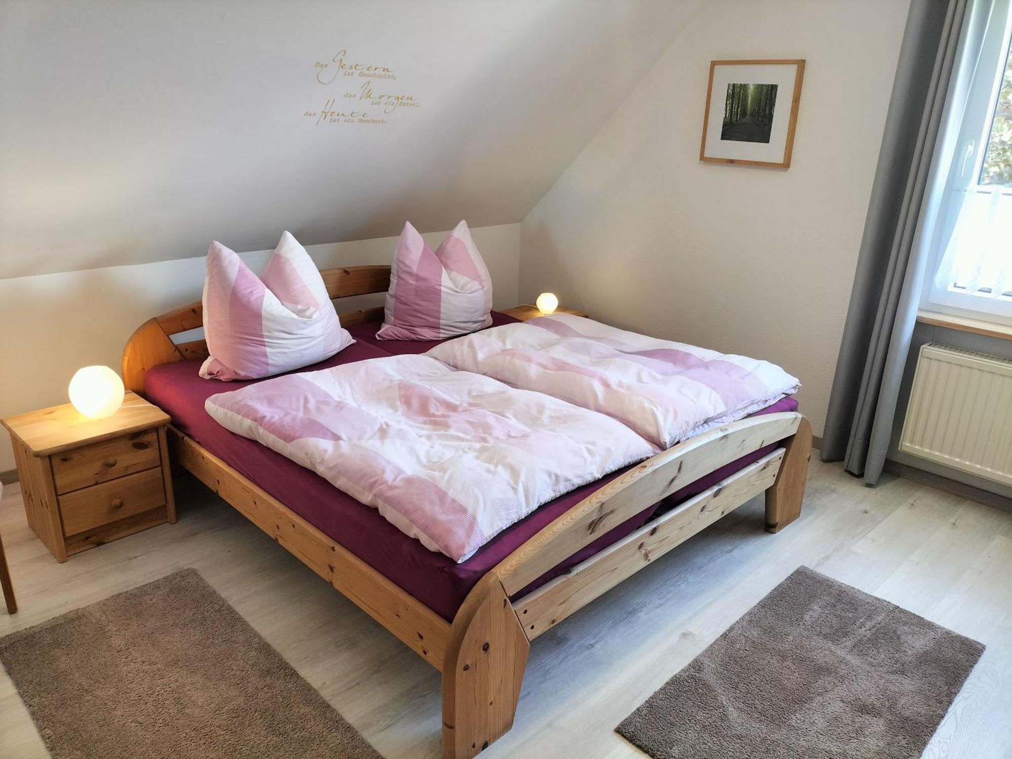 Ferienwohnung Mona, 65314 Moormerland エクステリア 写真