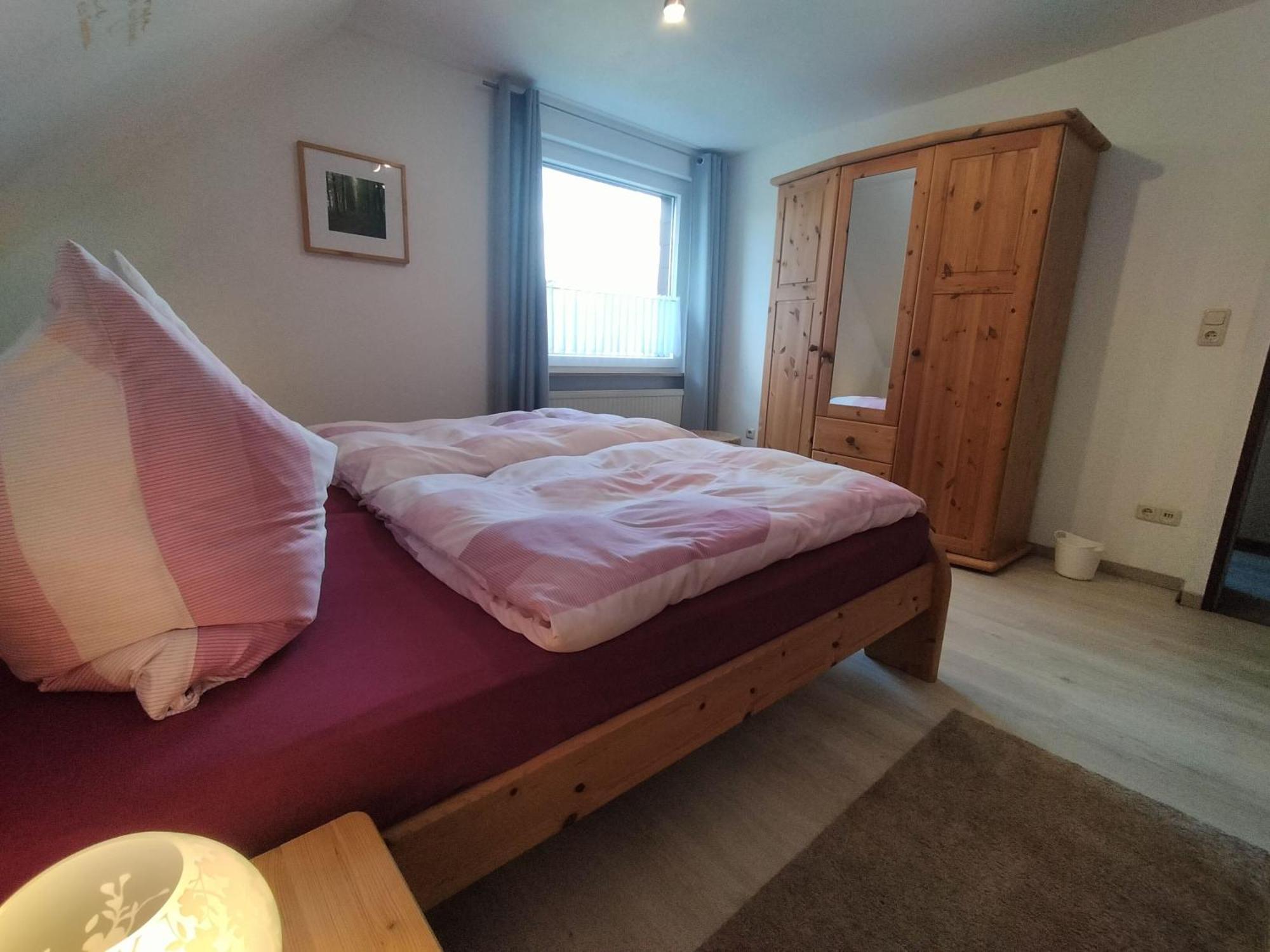 Ferienwohnung Mona, 65314 Moormerland エクステリア 写真